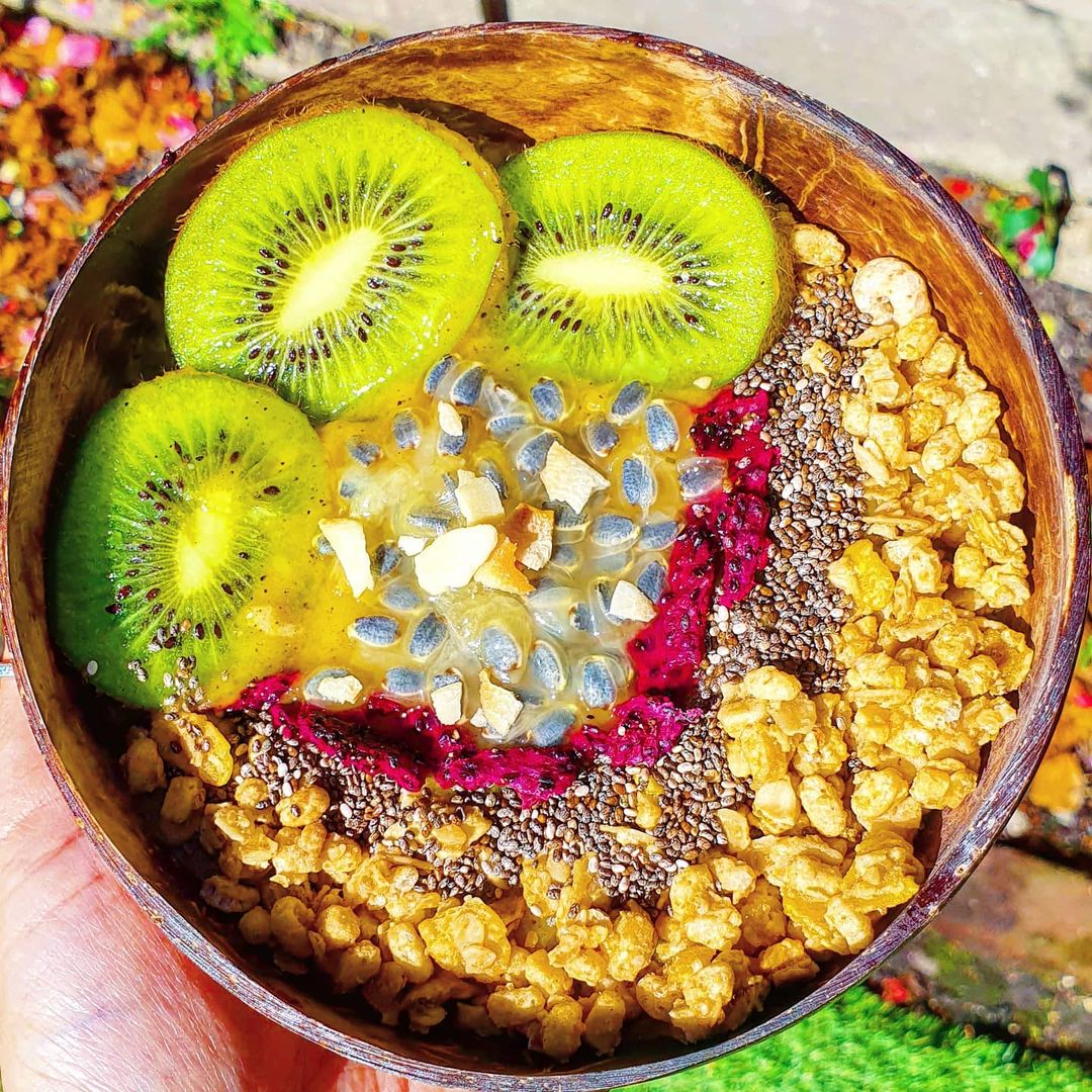 Exotic Fruit Smoothie Bowl